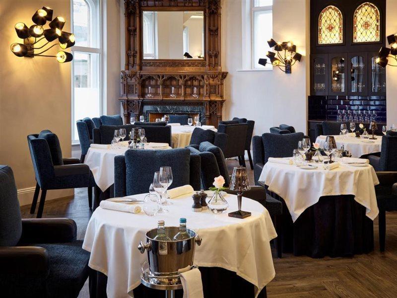 Oddfellows On The Park Cheadle  Zewnętrze zdjęcie The interior of the restaurant