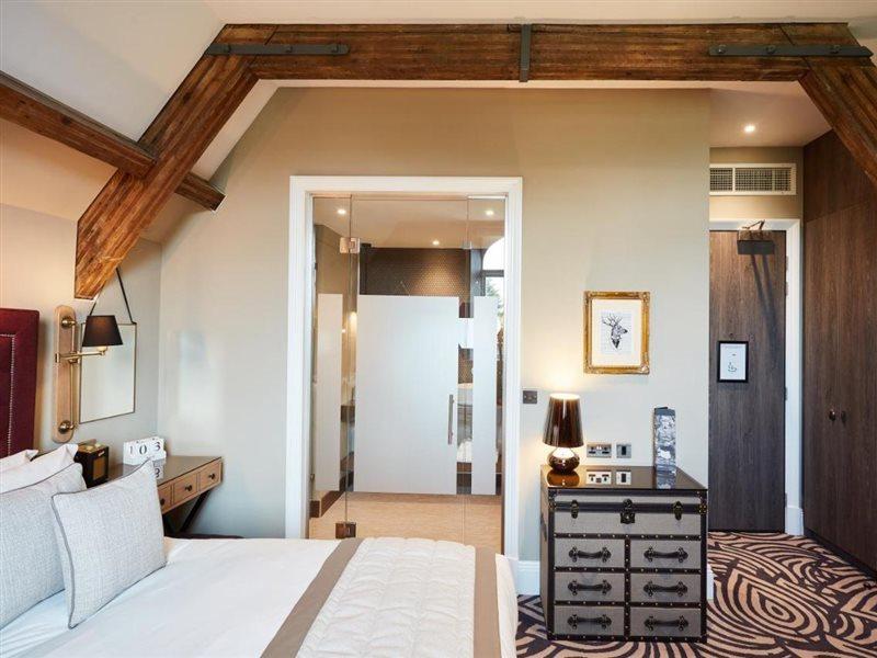 Oddfellows On The Park Cheadle  Zewnętrze zdjęcie A room at the hotel