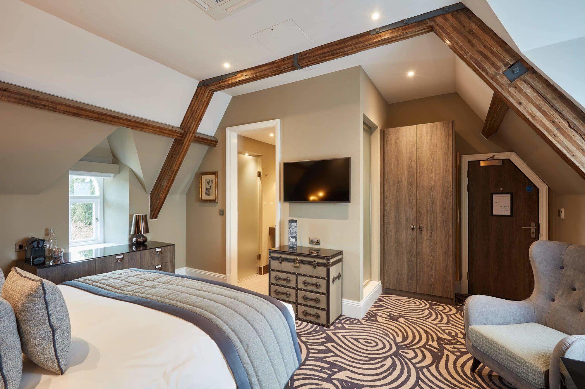 Oddfellows On The Park Cheadle  Zewnętrze zdjęcie A bedroom at The Old Bank Hotel