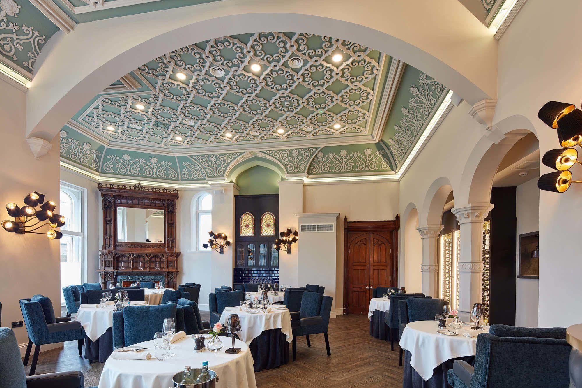 Oddfellows On The Park Cheadle  Zewnętrze zdjęcie The interior of the restaurant